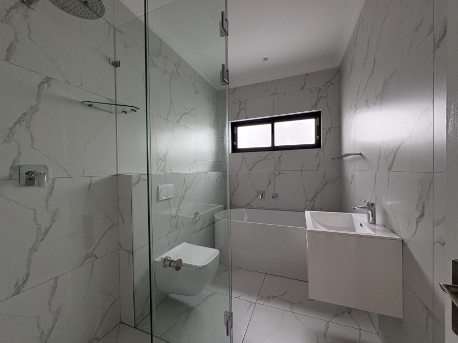 4 Bedroom Property for Sale in Sandown Western Cape